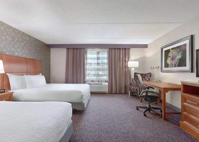 Best Hotels Near Champion Center in Springfield